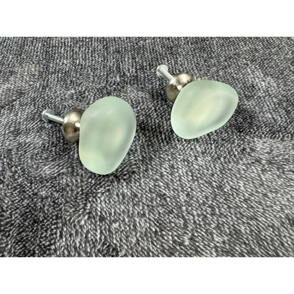Liberty Seaglass 1.5 In. Vintage Aqua And Nickel Round Cabinet Knob Lot Of 2 - Picture 5 of 6